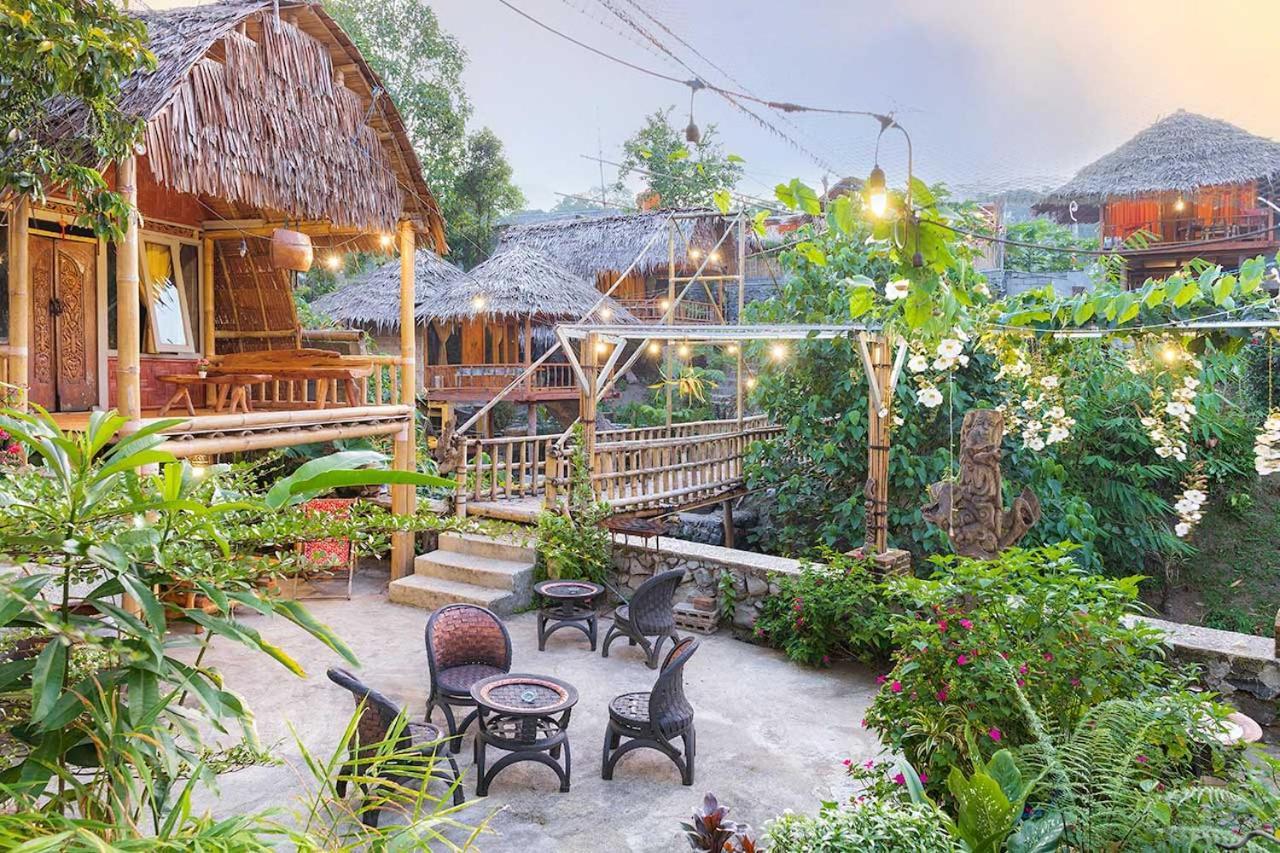 Onong'S Homestay & Cafe Tomohon Екстер'єр фото